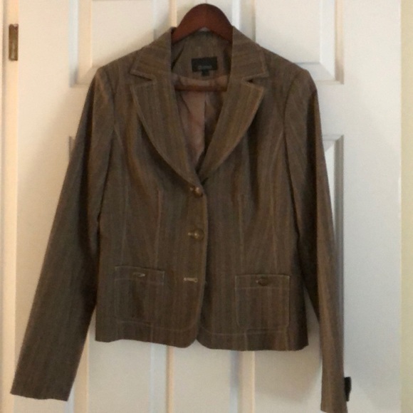 Brown jacket - Picture 1 of 9